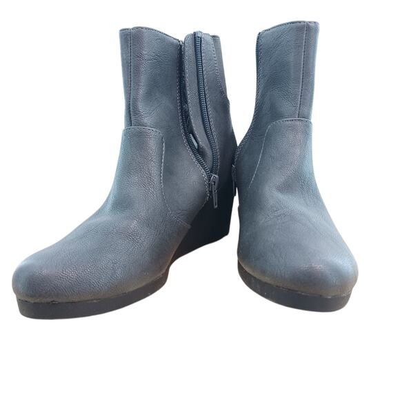 Life Stride Charcoal Gray Wedge Booties - Women's Size 6M - Picture 1 of 7